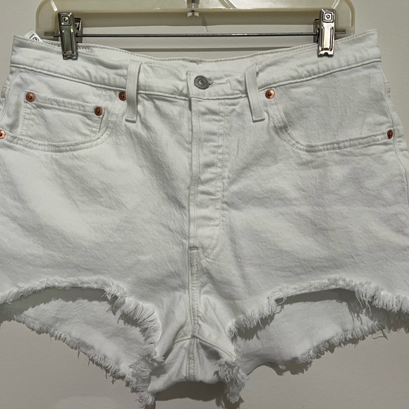 Levi's Pants - Levi's White Asymetric Frayed Hem Jean Shorts 32